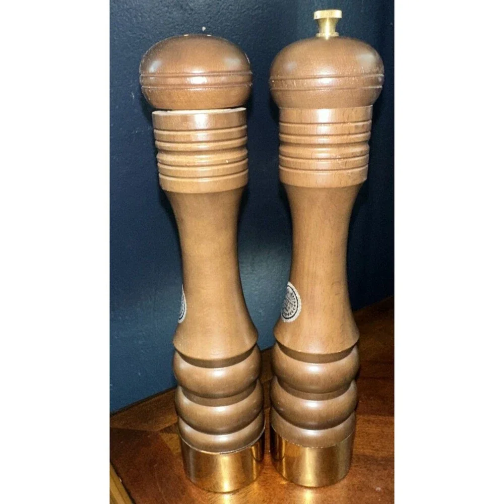 Vintage Nasco Masterpieces in Wood Salt Shaker Pepper Grinder 10